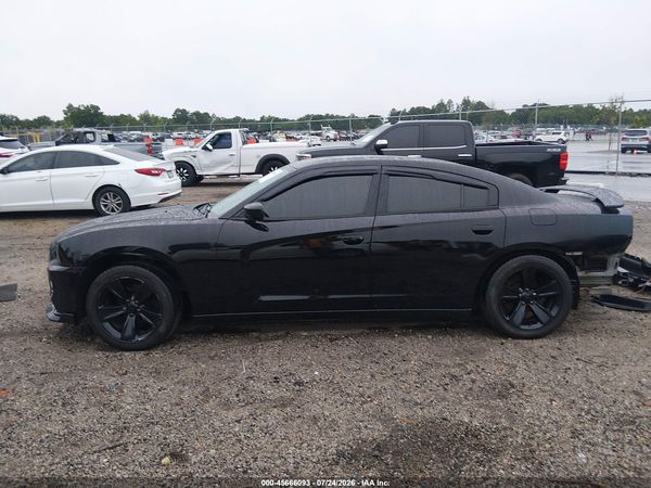 2014 DODGE CHARGER SE
