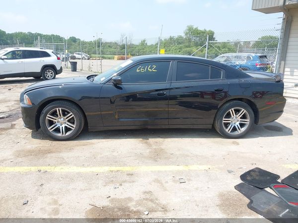 2013 DODGE CHARGER SXT