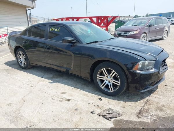 2013 DODGE CHARGER SXT
