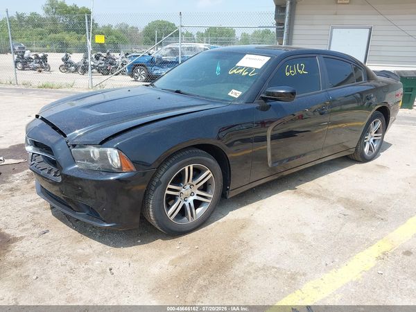 2013 DODGE CHARGER SXT