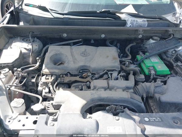 2019 TOYOTA RAV4 XLE