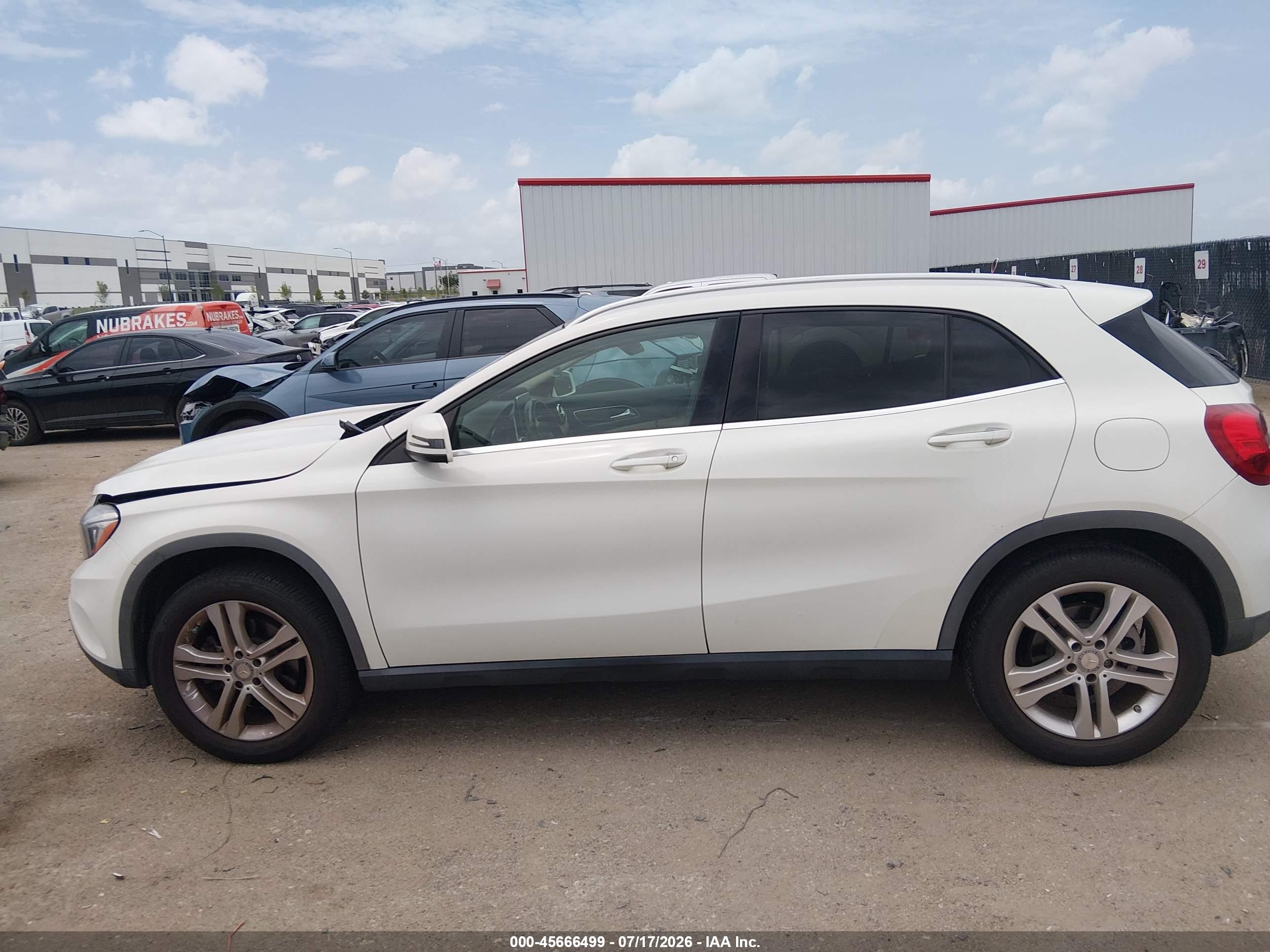 2016 MERCEDES-BENZ GLA 250 GLA250