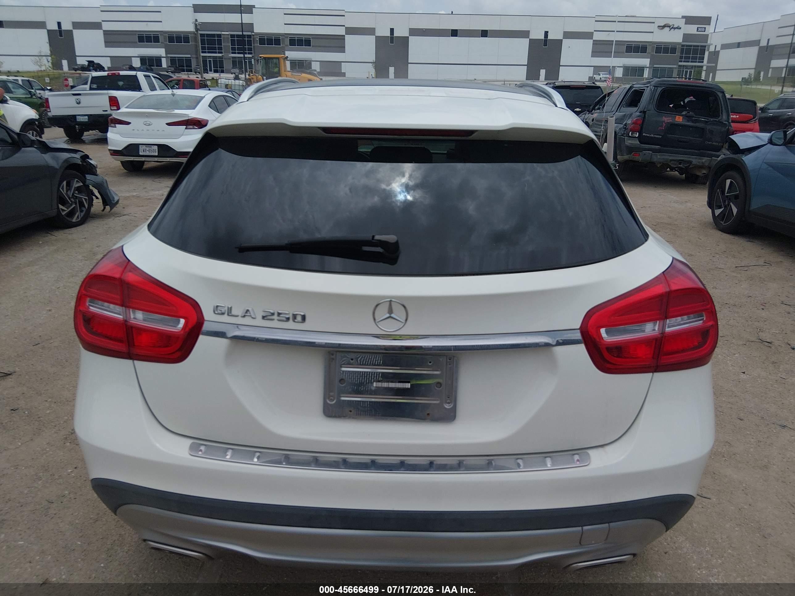 2016 MERCEDES-BENZ GLA 250 GLA250