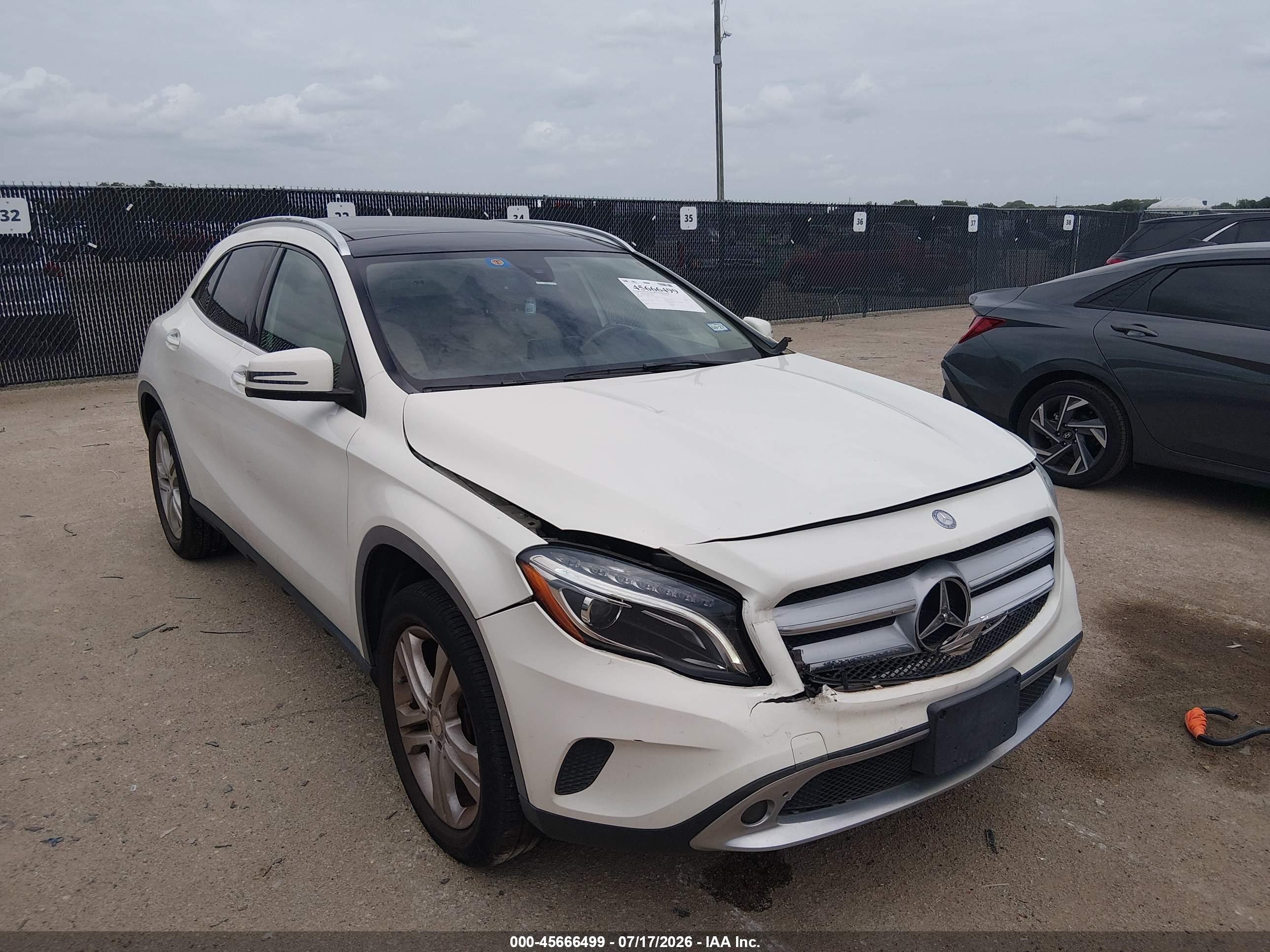 2016 MERCEDES-BENZ GLA 250 GLA250