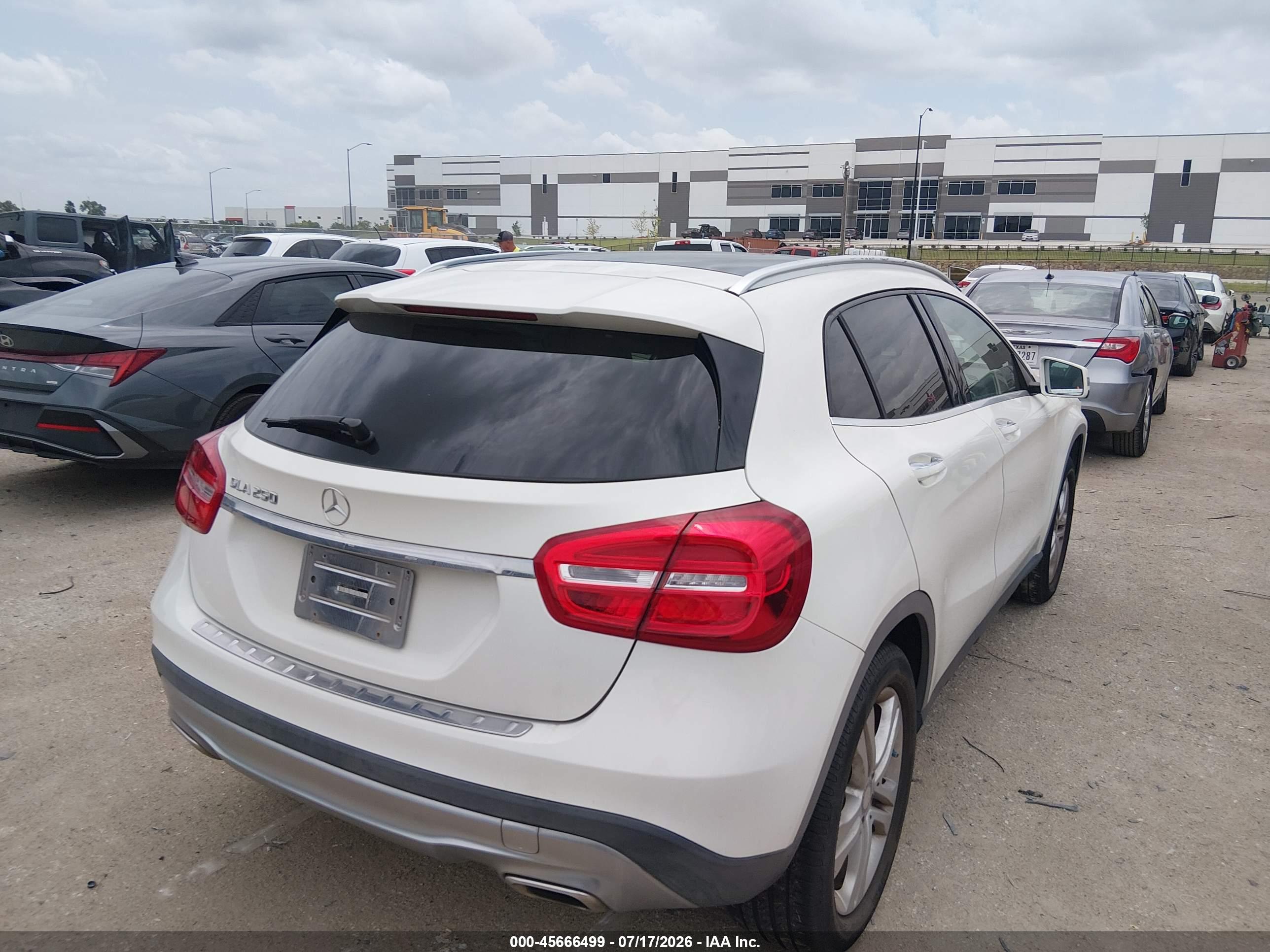 2016 MERCEDES-BENZ GLA 250 GLA250
