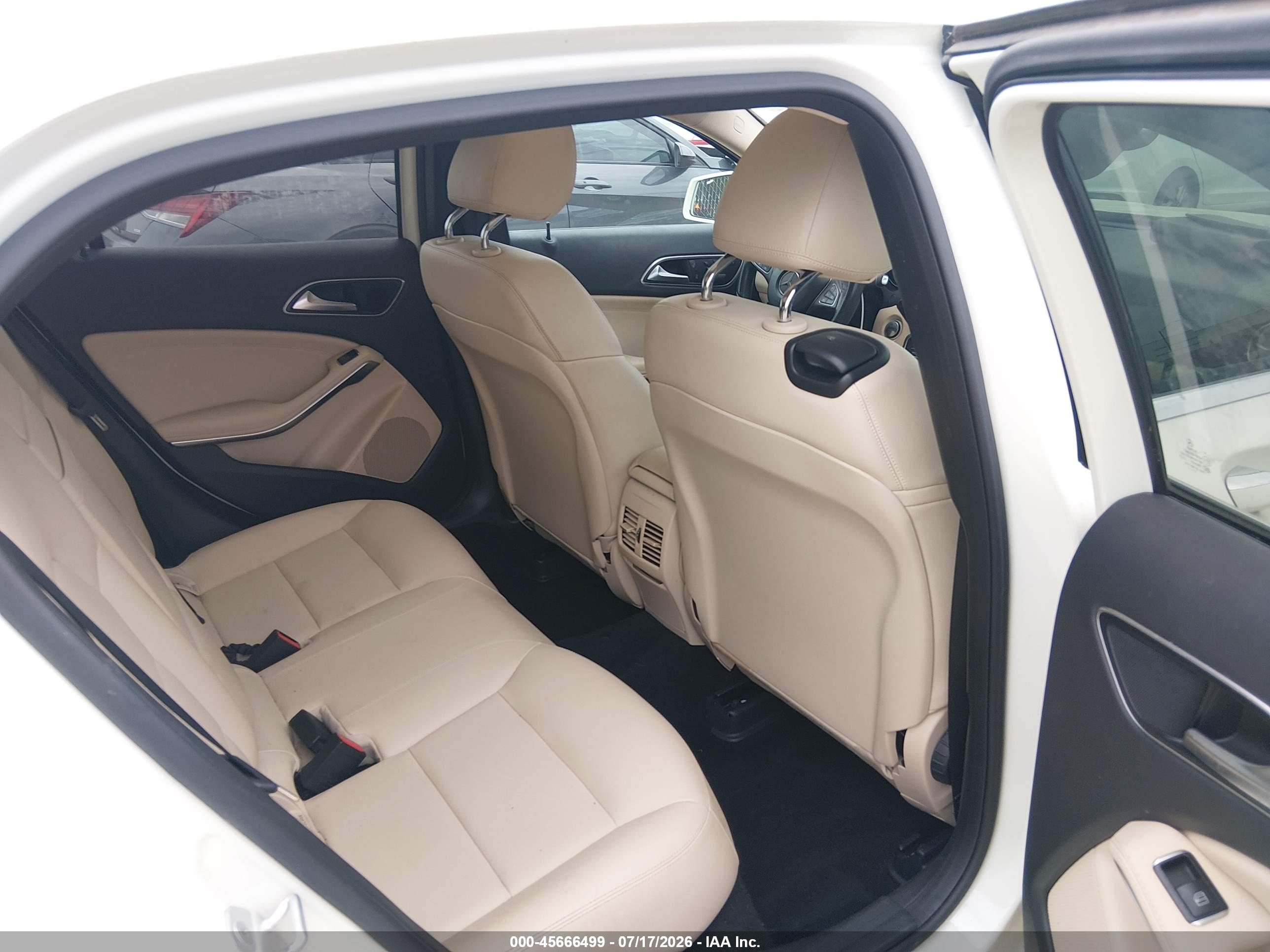 2016 MERCEDES-BENZ GLA 250 GLA250