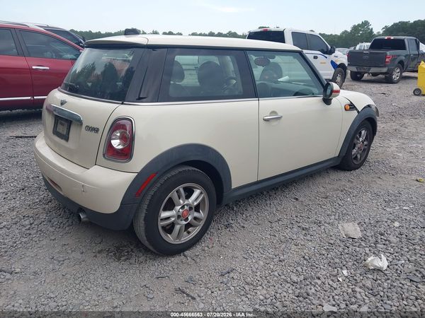 2013 MINI HARDTOP COOPER