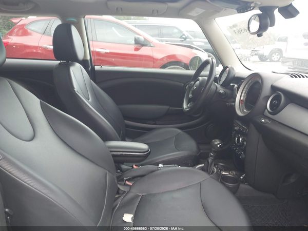 2013 MINI HARDTOP COOPER
