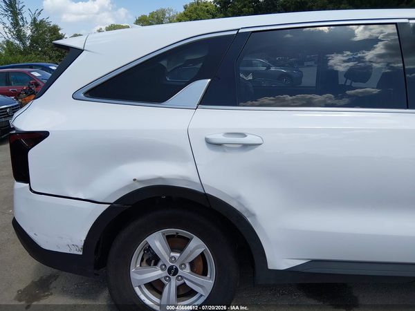 2025 KIA SORENTO LX