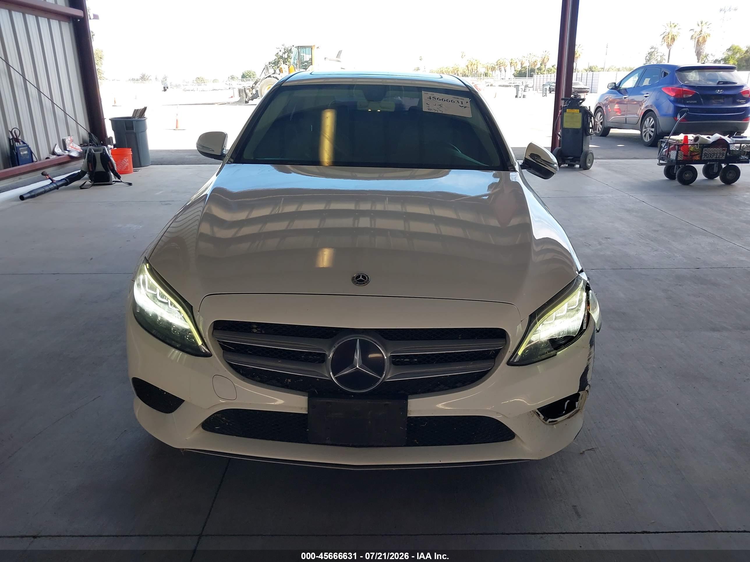 2019 MERCEDES-BENZ C 300 C300