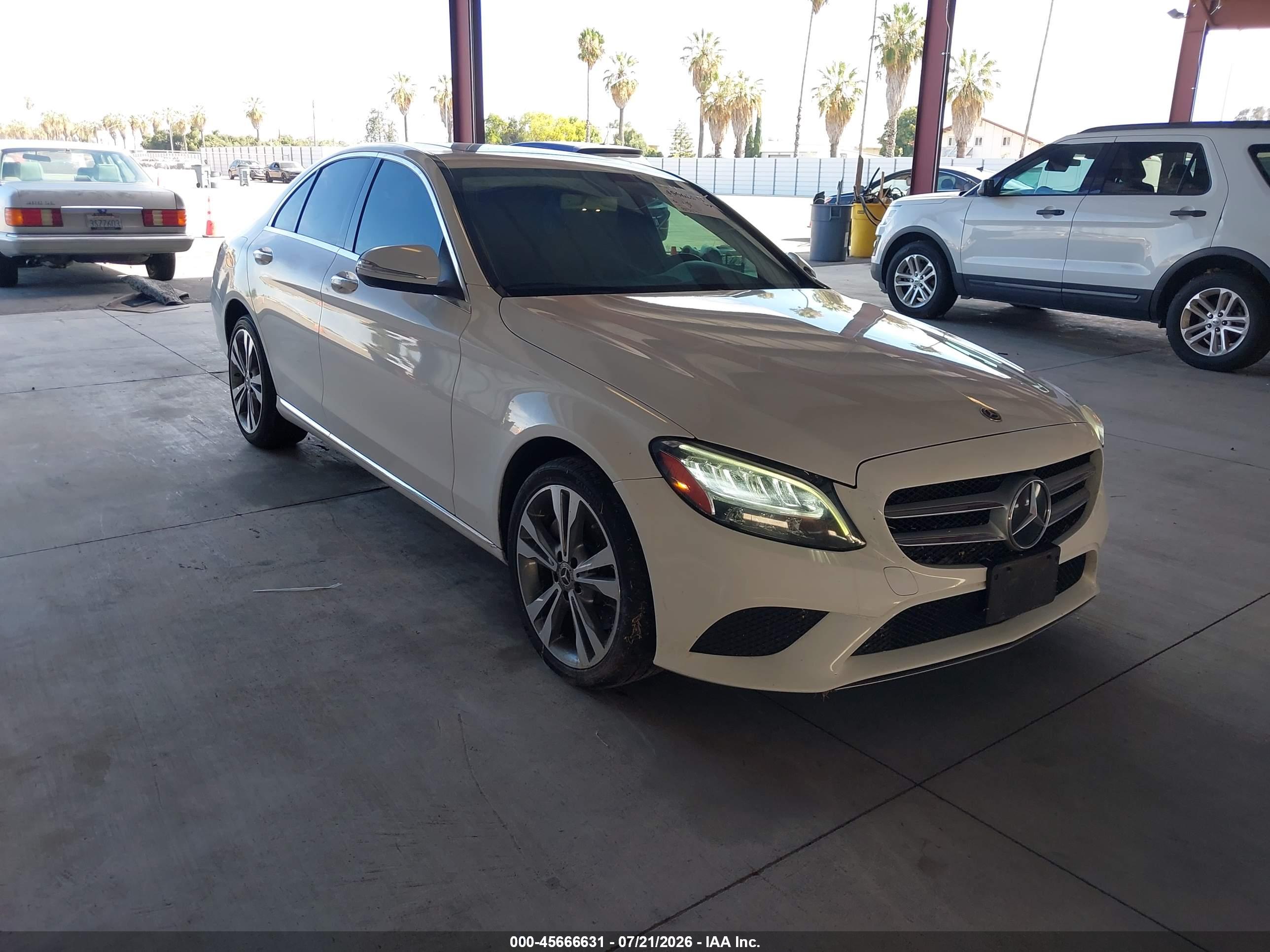 2019 MERCEDES-BENZ C 300 C300
