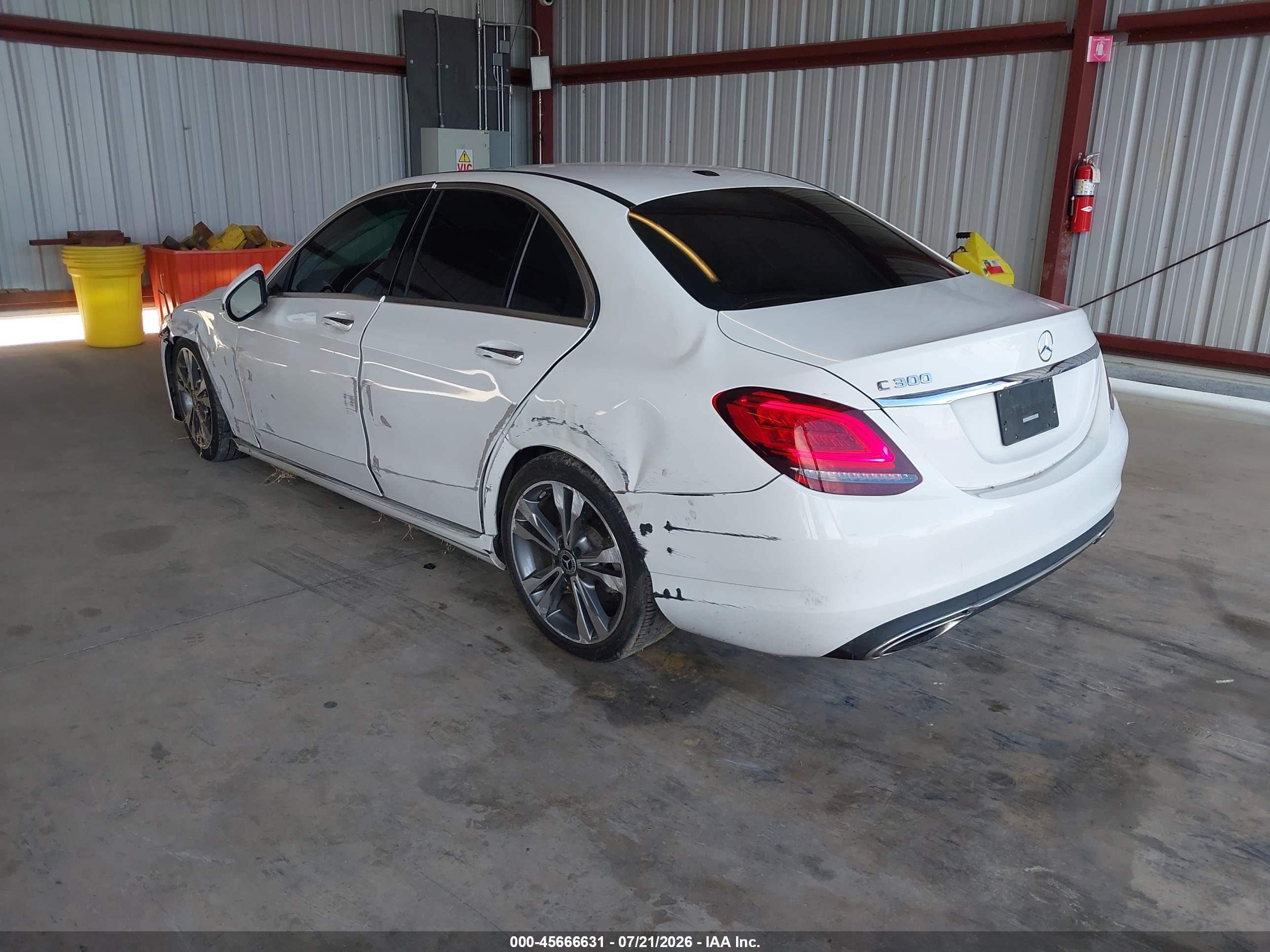 2019 MERCEDES-BENZ C 300 C300