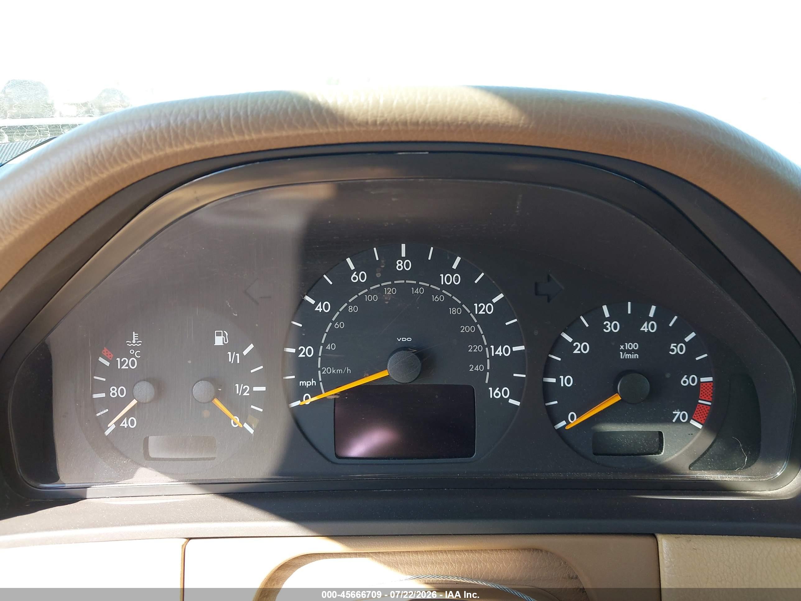 2002 MERCEDES-BENZ E 320 E320