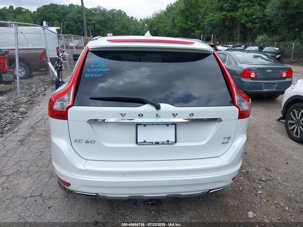 2017 VOLVO XC60 T5 INSCRIPTION