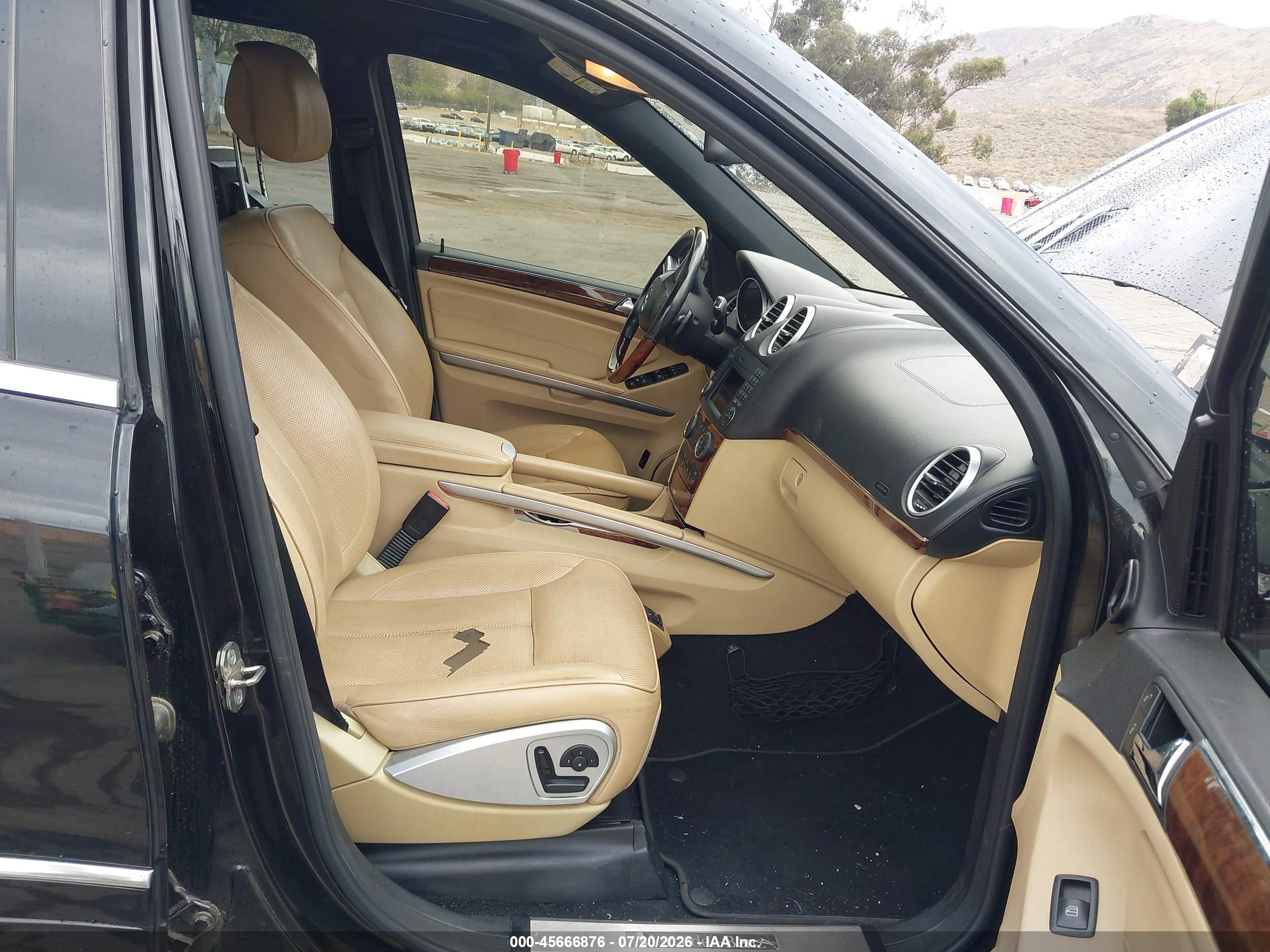 2011 MERCEDES-BENZ GL 550 GL550 4-MATIC