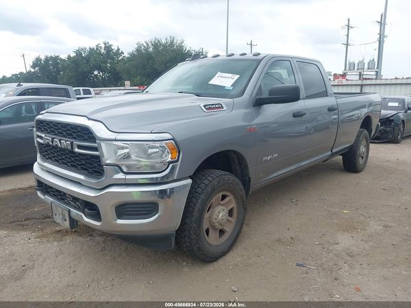 2022 RAM 2500 TRADESMAN  4X4 8' BOX