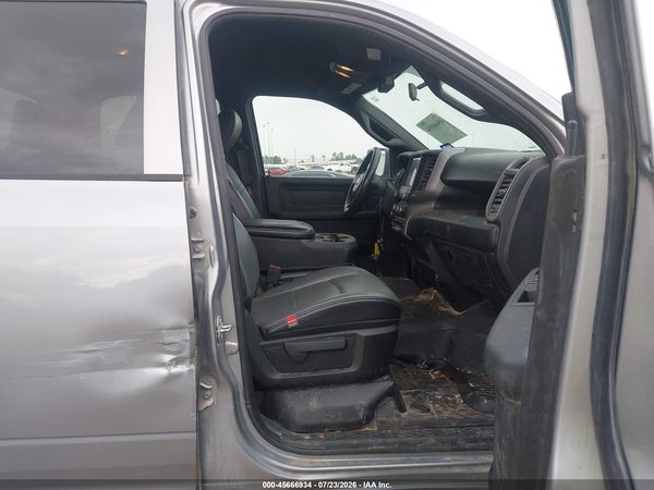 2022 RAM 2500 TRADESMAN  4X4 8' BOX