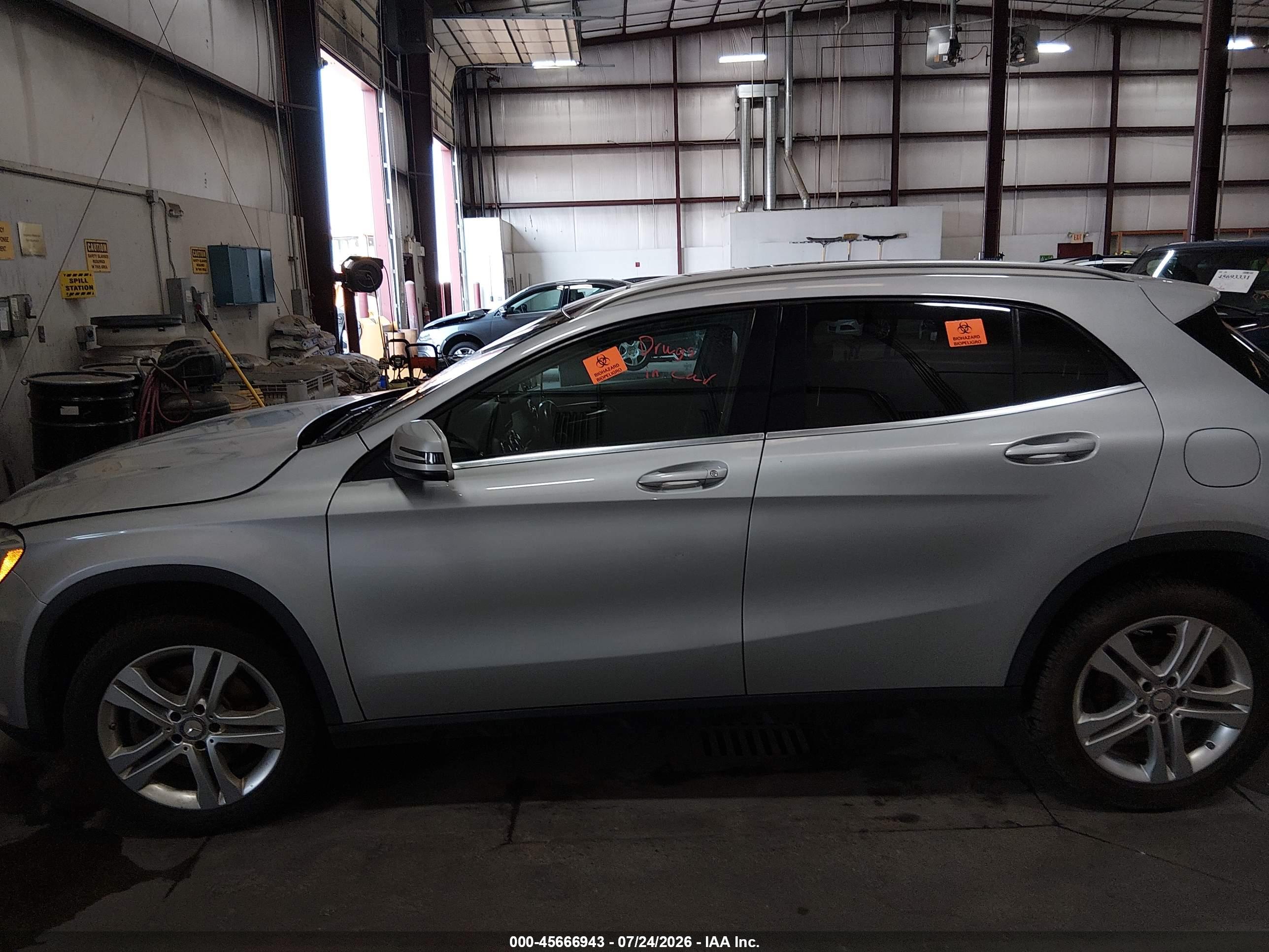 2017 MERCEDES-BENZ GLA 250 4MATIC
