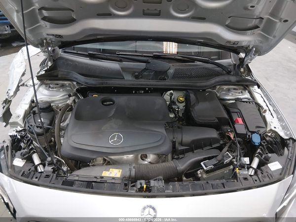 2017 MERCEDES-BENZ GLA 250 4MATIC