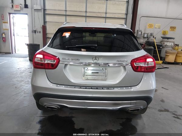 2017 MERCEDES-BENZ GLA 250 4MATIC