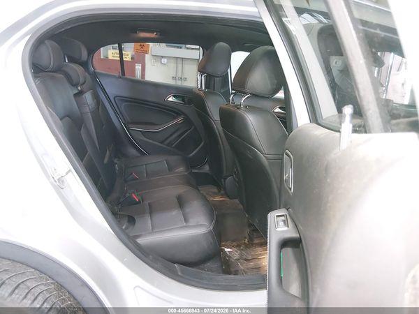 2017 MERCEDES-BENZ GLA 250 4MATIC