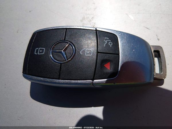 2021 MERCEDES-BENZ A 220 A220