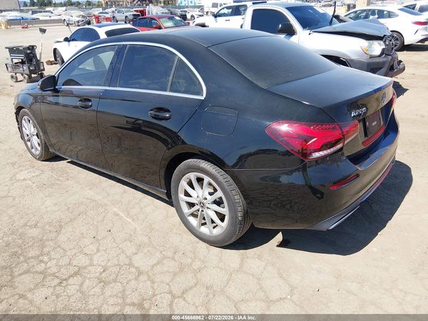 2021 MERCEDES-BENZ A 220 A220