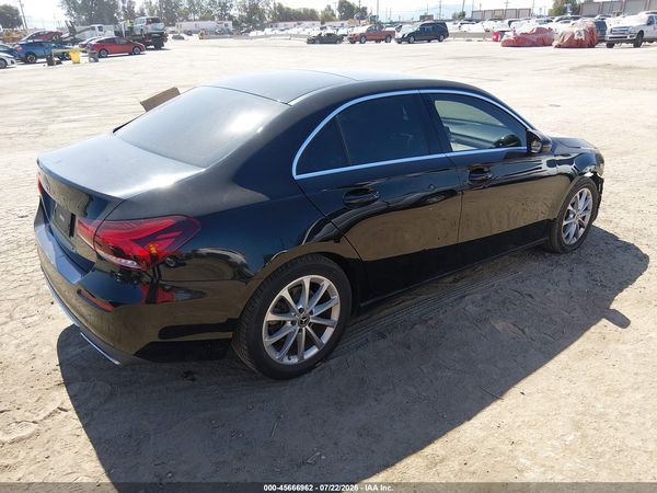 2021 MERCEDES-BENZ A 220 A220