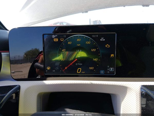 2021 MERCEDES-BENZ A 220 A220
