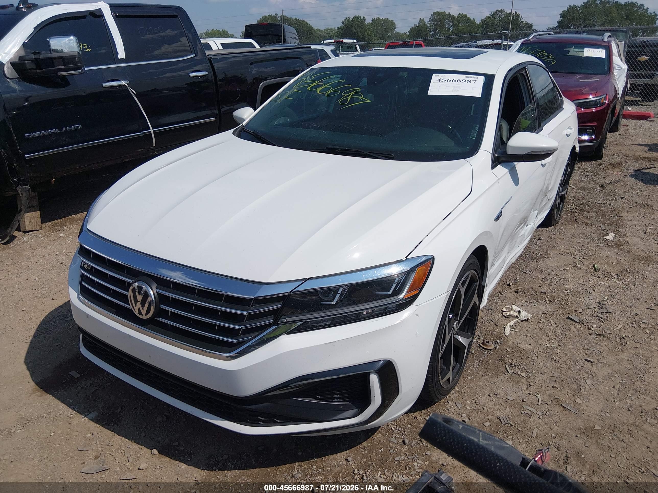 2021 VOLKSWAGEN PASSAT 2.0T R-LINE — I2