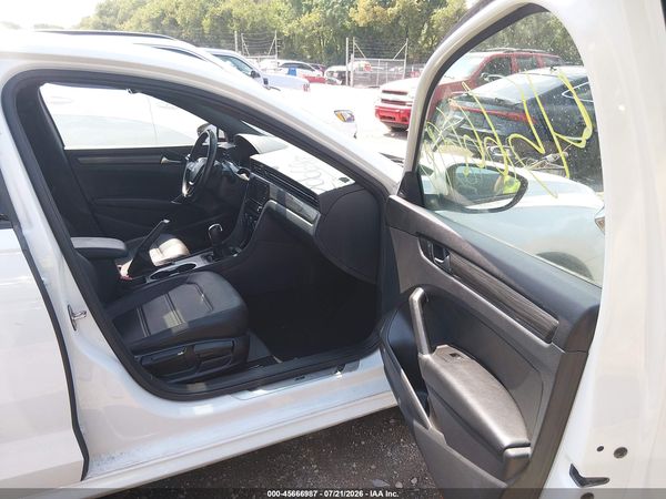 2021 VOLKSWAGEN PASSAT 2.0T R-LINE — I5