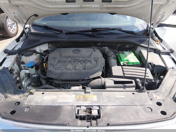 2021 VOLKSWAGEN PASSAT 2.0T R-LINE — I10