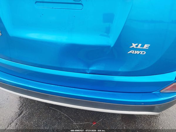 2016 TOYOTA RAV4 XLE