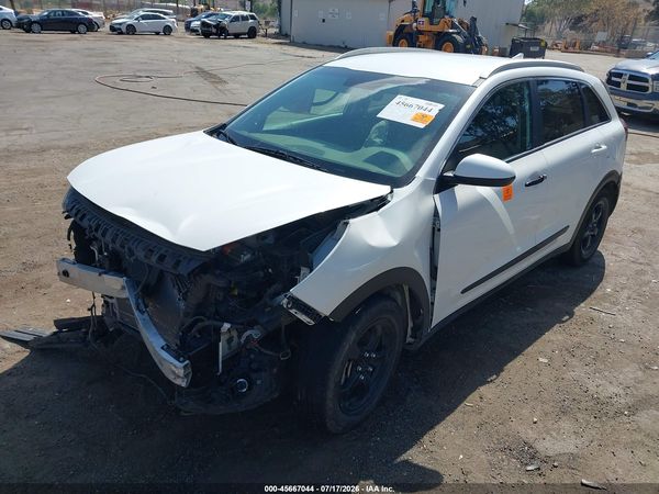 2022 KIA NIRO LX