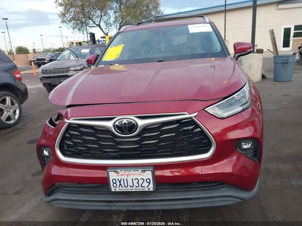 2021 TOYOTA HIGHLANDER XLE