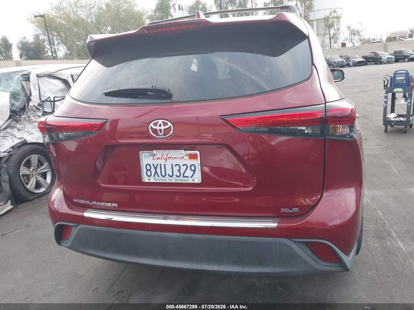 2021 TOYOTA HIGHLANDER XLE