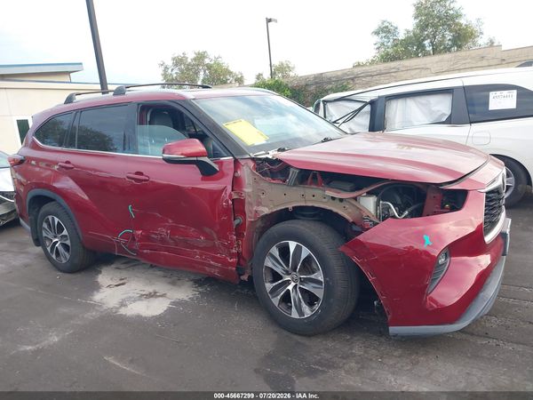 2021 TOYOTA HIGHLANDER XLE