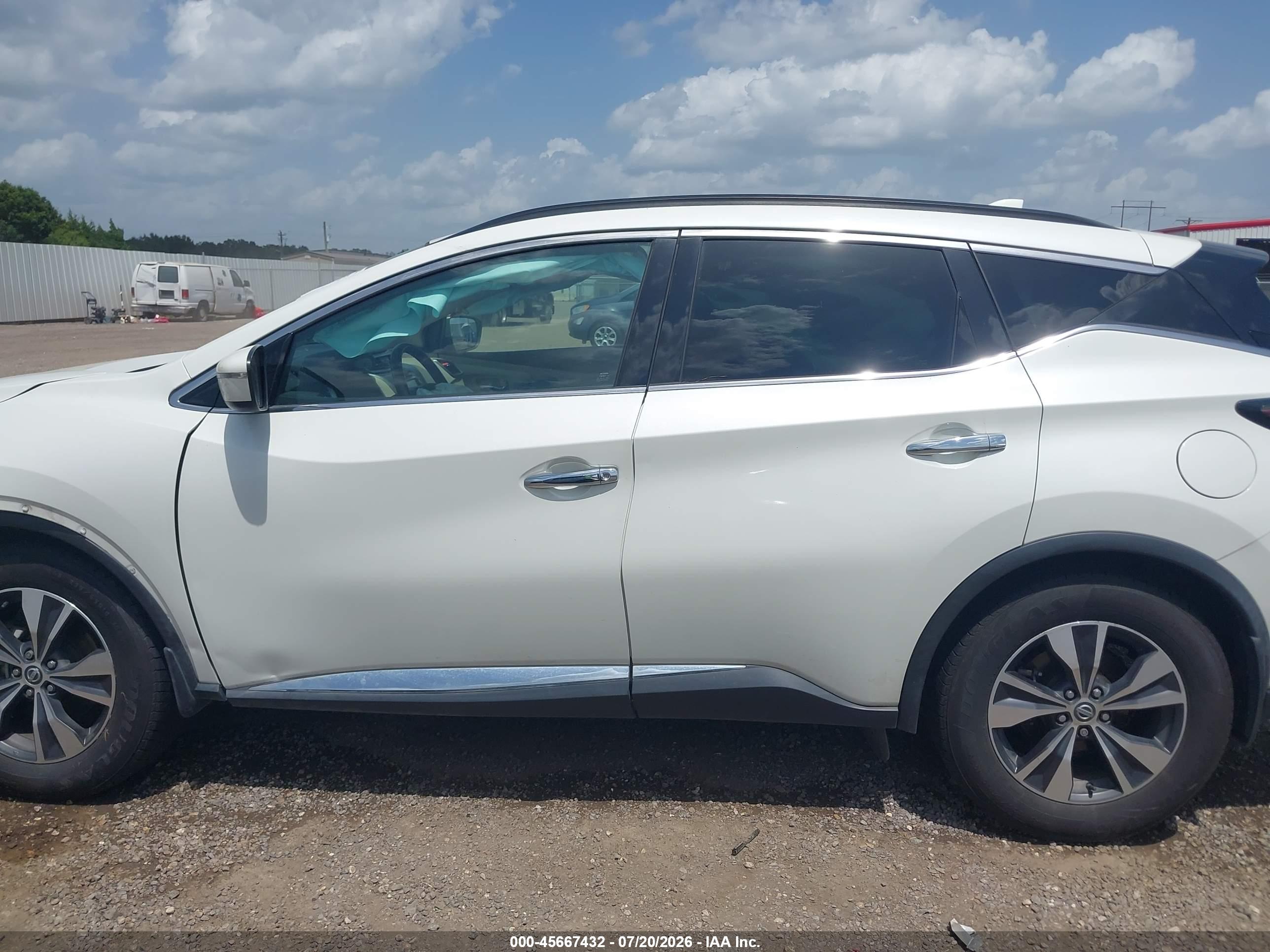 2019 NISSAN MURANO SV