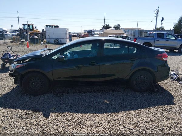 2017 KIA FORTE LX