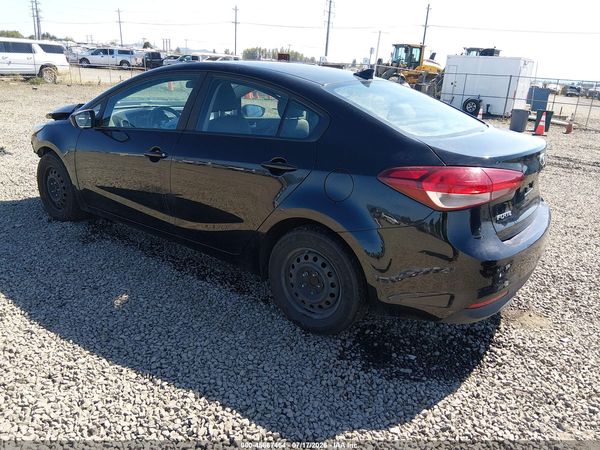 2017 KIA FORTE LX