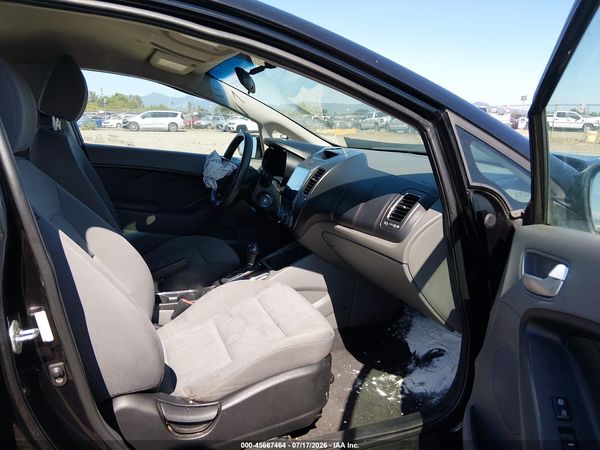 2017 KIA FORTE LX