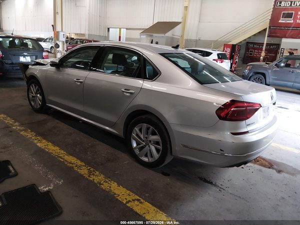 2018 VOLKSWAGEN PASSAT 2.0T SE — I3