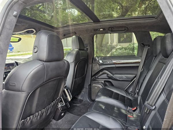 2013 PORSCHE CAYENNE GTS