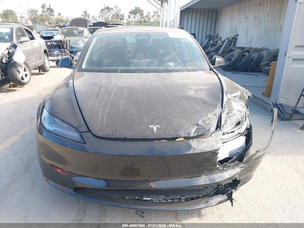 2025 TESLA MODEL 3