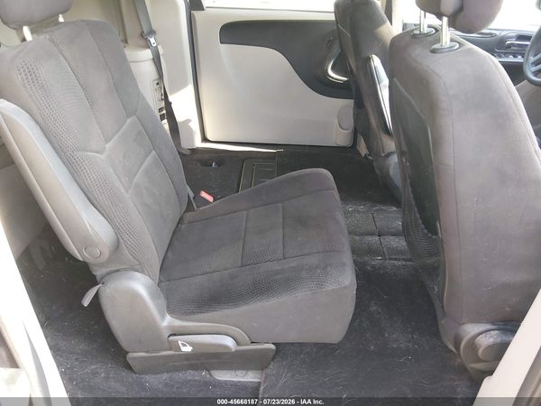 2013 DODGE GRAND CARAVAN SE — I8