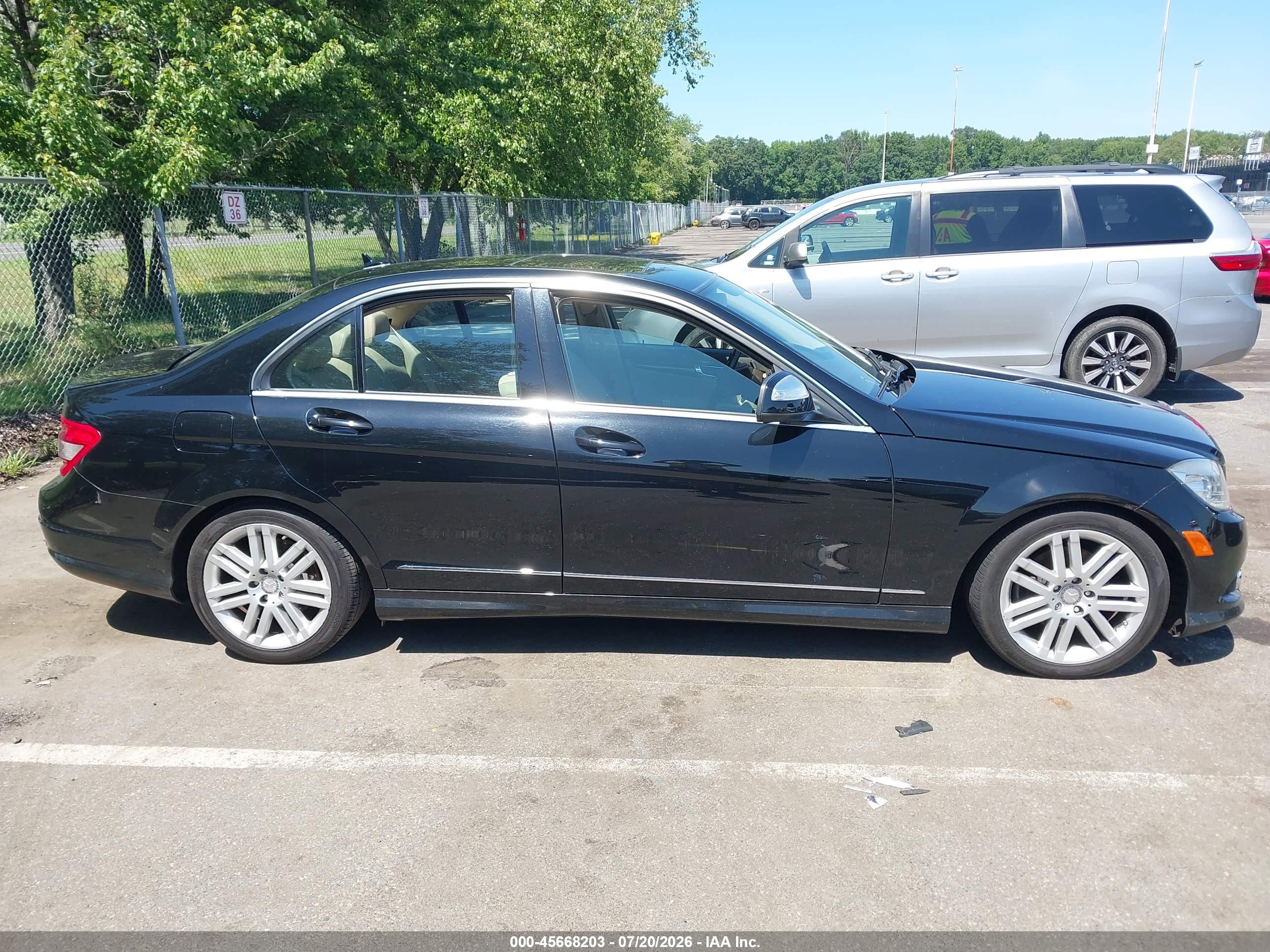 2009 MERCEDES-BENZ C 300 C300 4-MATIC