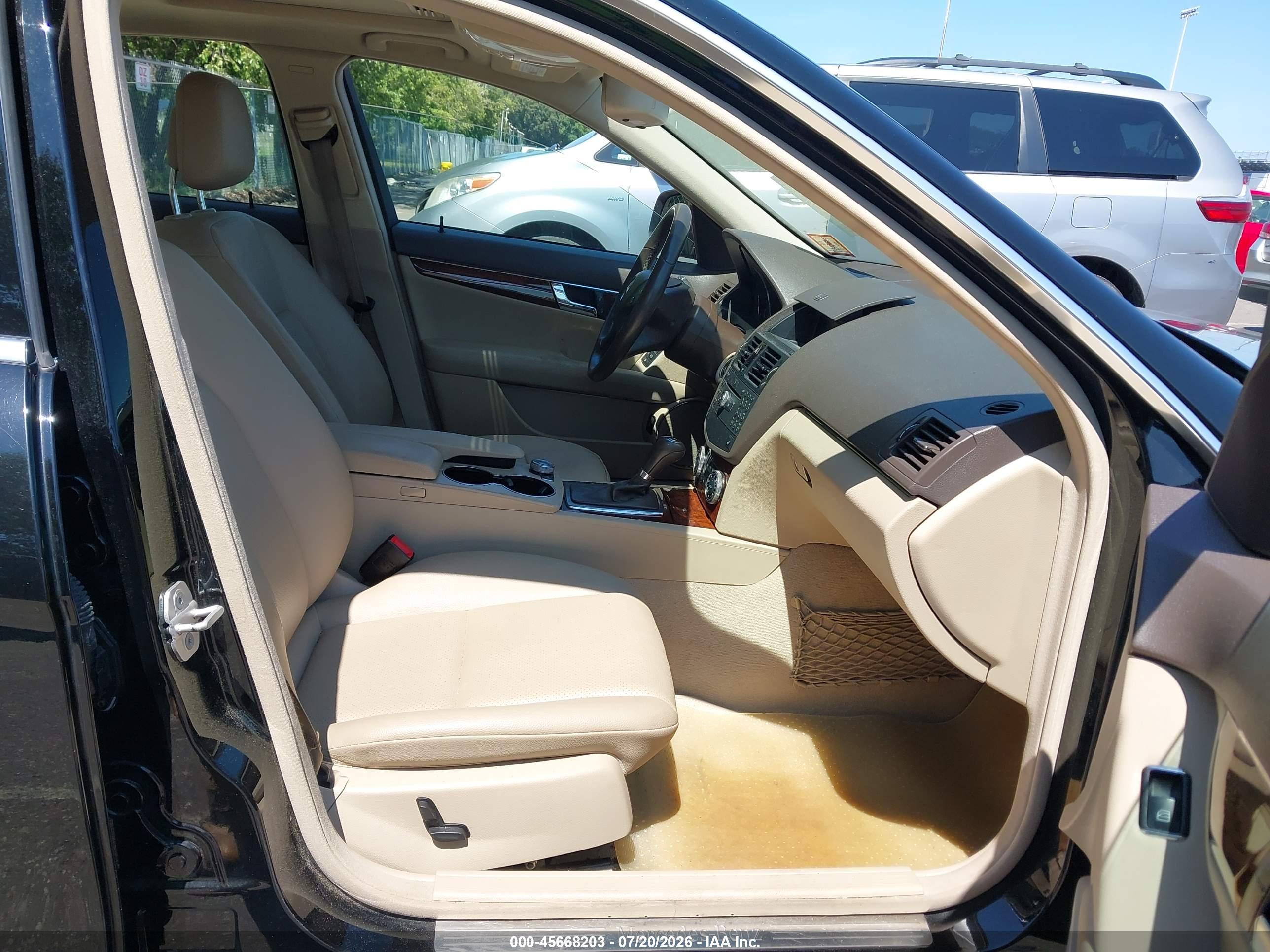2009 MERCEDES-BENZ C 300 C300 4-MATIC