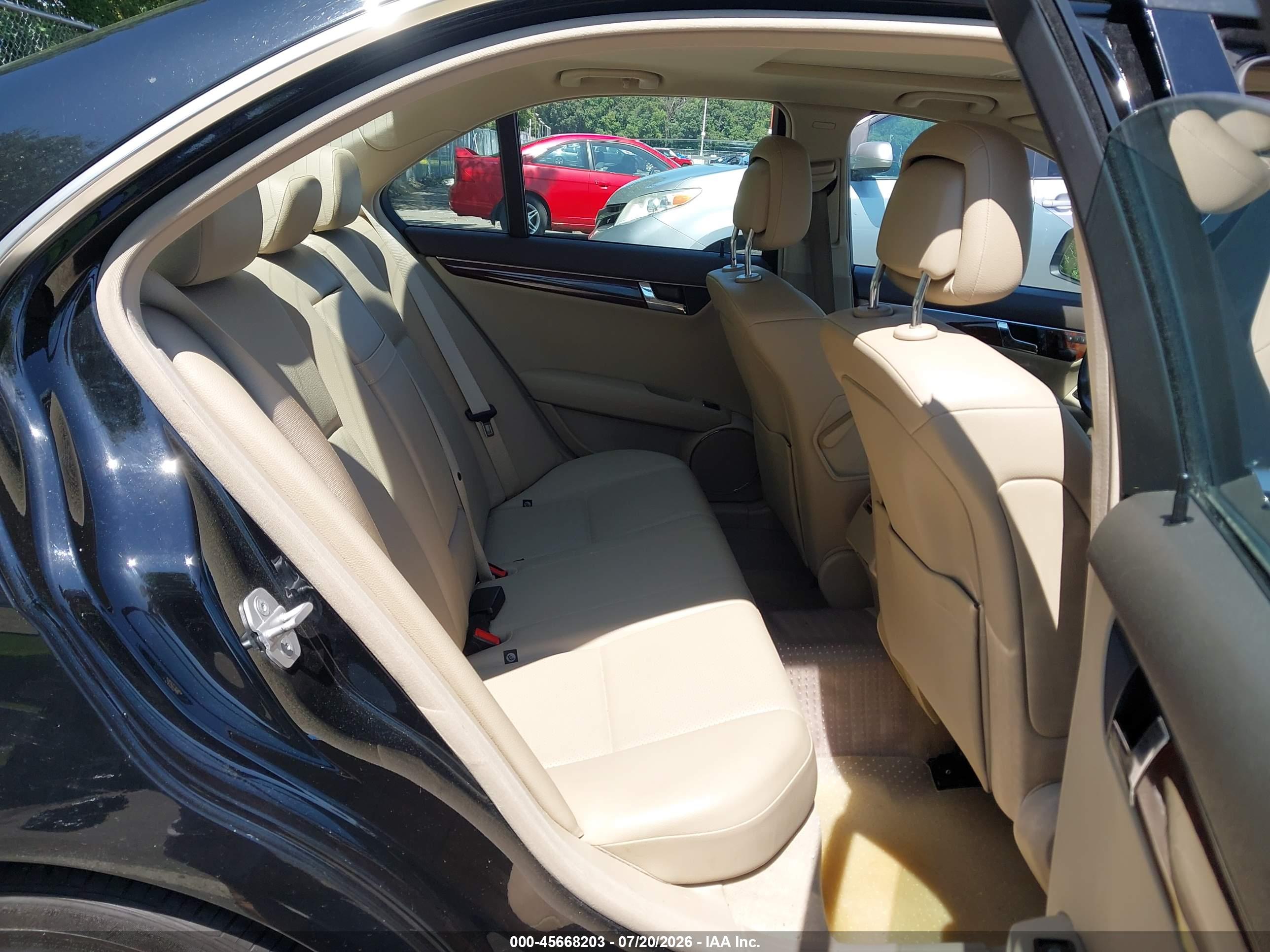 2009 MERCEDES-BENZ C 300 C300 4-MATIC