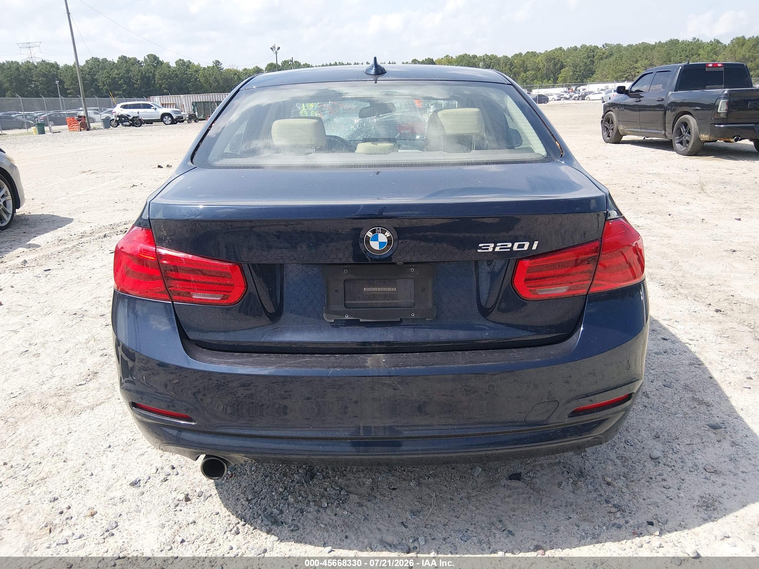 2017 BMW 320I SA
