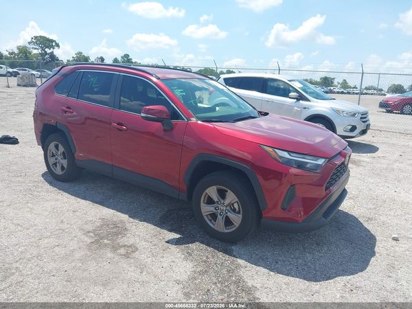 2024 TOYOTA RAV4 HYBRID XLE